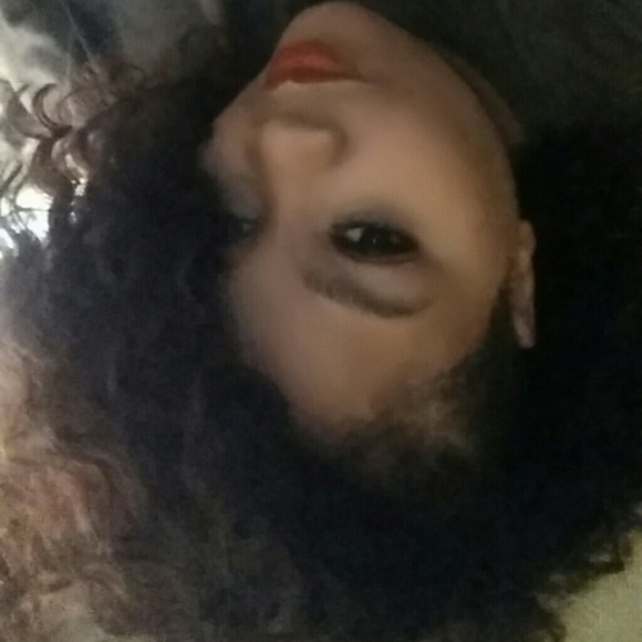 Meet your Posher, Angela - Picture 1 of 1