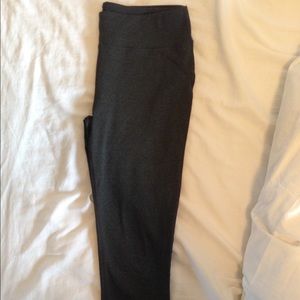 Fabletics Crop Legging, size L
