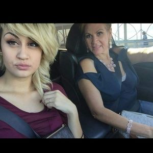 Meet your Posher, Vicky