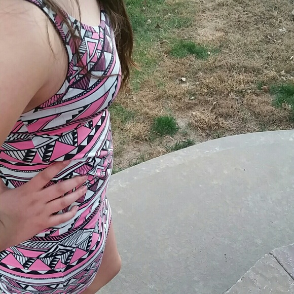 PINK dress - Picture 4 of 4