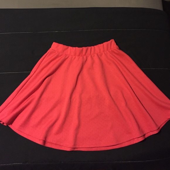 Cute mid thigh length summer skirt - Picture 1 of 1