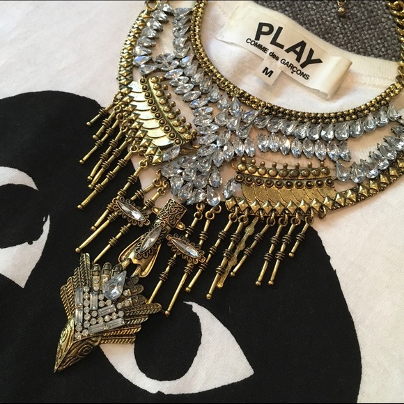 Jewelry - ❤️sold❤️ Large Gold Statement Necklace 😍