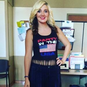 Meet your Posher, Chelsie