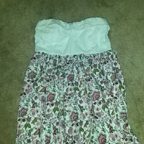 Starpless floral dress