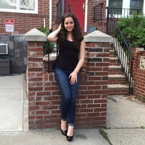 Meet your Posher, Eva