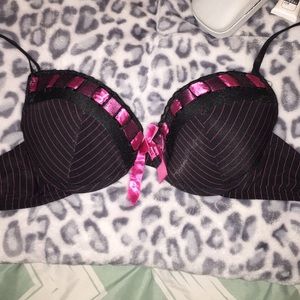 Black/pink striped bra