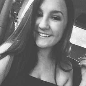 Meet your Posher, Chloe