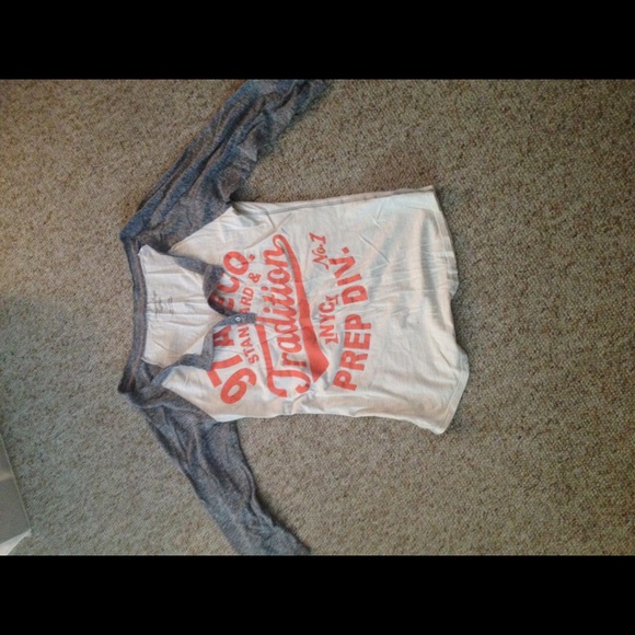 American Eagle shirt!