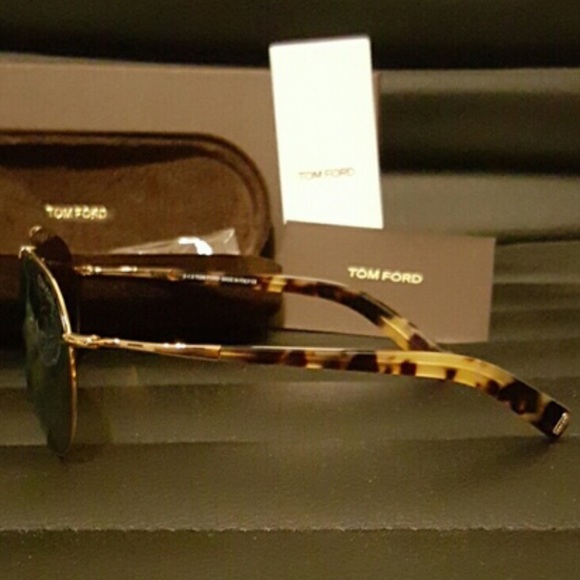 TOM FORD EVA BLUE MIRRORED & ROSE GOLD SUNNIES 👑 - Picture 4 of 4