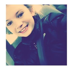 Meet your Posher, Claire