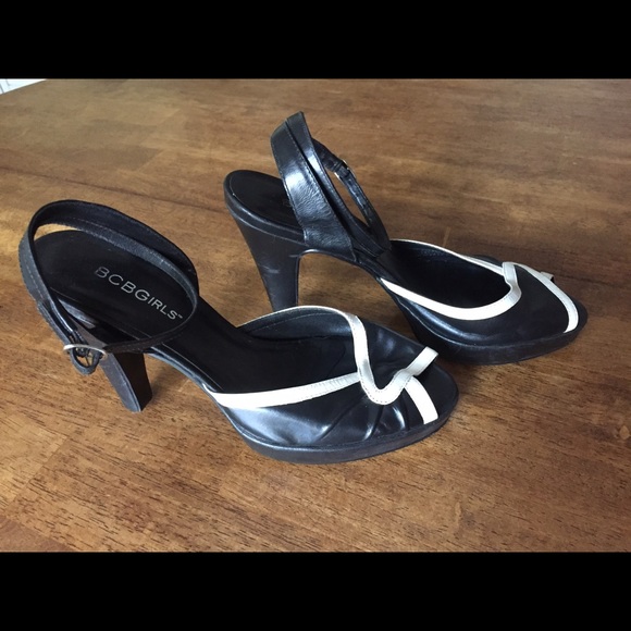 BCBG peep toe angle strap pumps - Picture 2 of 3
