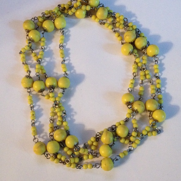 Long yellow bead chain necklace
