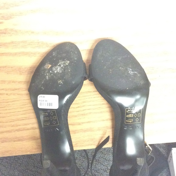 Aldo gold tip two strap heels - Picture 2 of 4