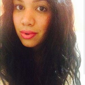 Meet your Posher, Stephany