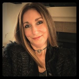 Meet your Posher, Renee