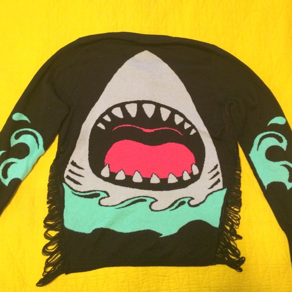 Sold! Jaw-dropping cardigan - Picture 2 of 4