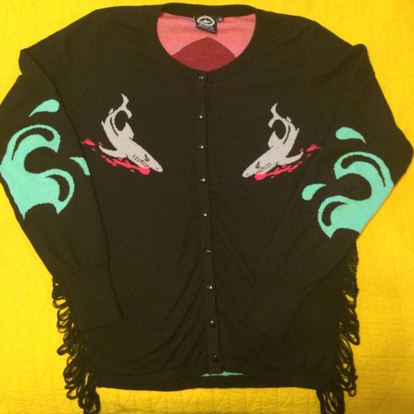 Sold! Jaw-dropping cardigan - Picture 4 of 4