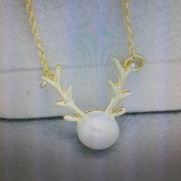 🆕gold Pearl deer necklace☄️fast shipping 📫 - Picture 1 of 2
