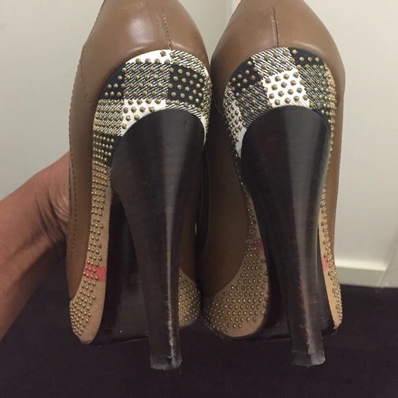 Burberry Platform Brown Heel Pumps Size 9 - Picture 4 of 4
