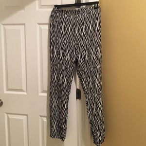 🆕 Black & White Diamond Palazzo Pants ✨✨