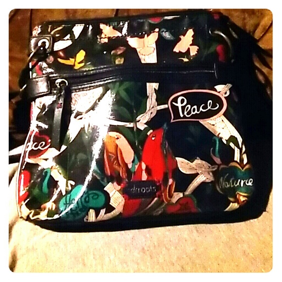 Sakroots cross body !