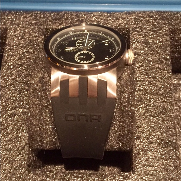 Invicta DNA Carbon