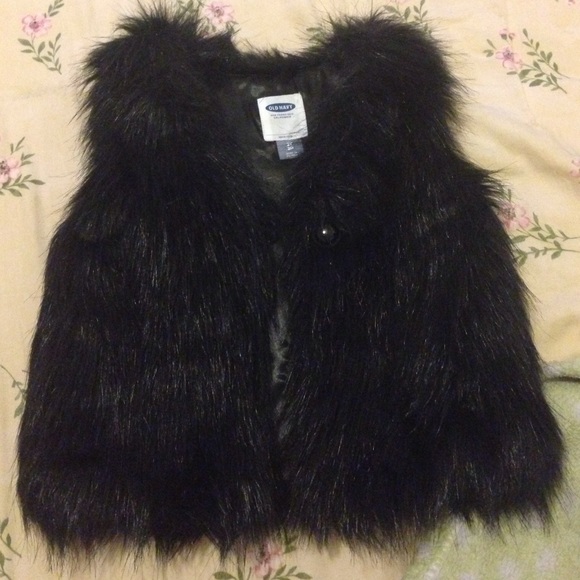 Old navy fur vest