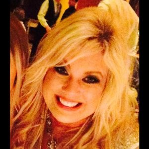 Meet your Posher, Karin