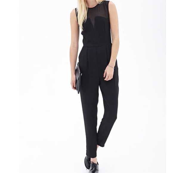 Forever 21 jumpsuit never worn. With tag