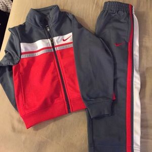 Nike Kids Sweatsuit
