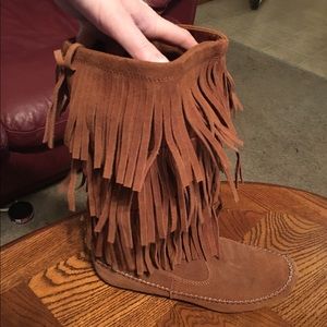 Moccasin boots