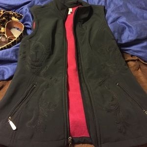 Ariat vest