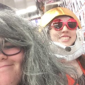 Meet your Posher, Ariel