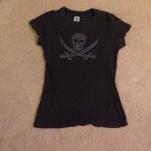 Black short sleeve shirt with skull/pirate FRZ, L