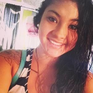 Meet your Posher, Dayana