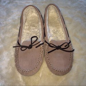 Moccasin slippers