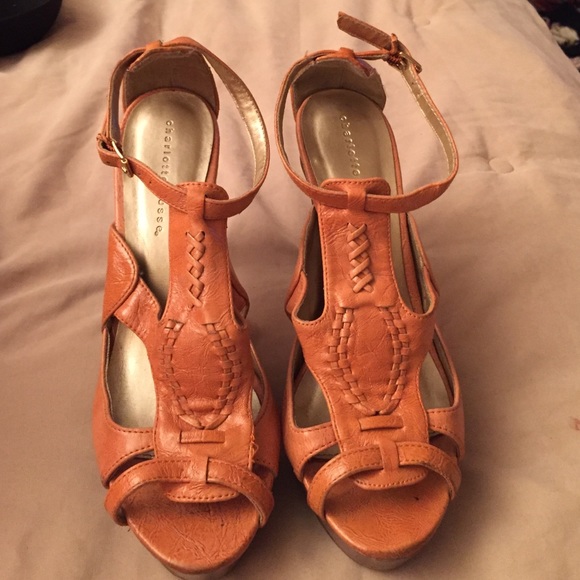 Heels - Picture 1 of 4