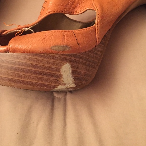 Heels - Picture 3 of 4