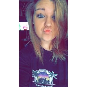 Meet your Posher, Mallory