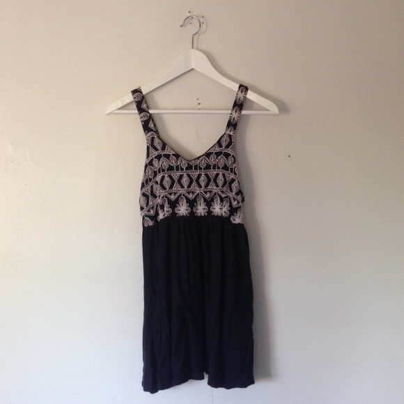 $10 flash sale: vintage dress