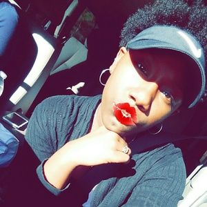 Meet your Posher, Veronica