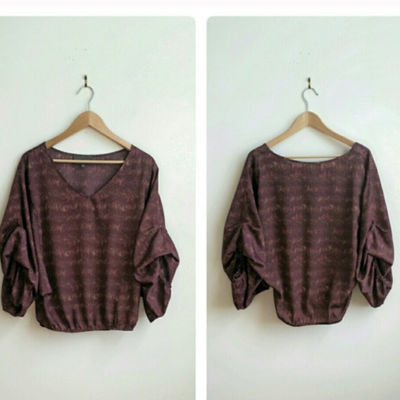 SOLD in bundle - Anthropologie top