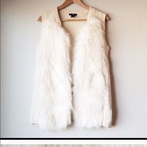 Fur vest!