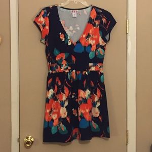 Women's stretchy short dress size Large
