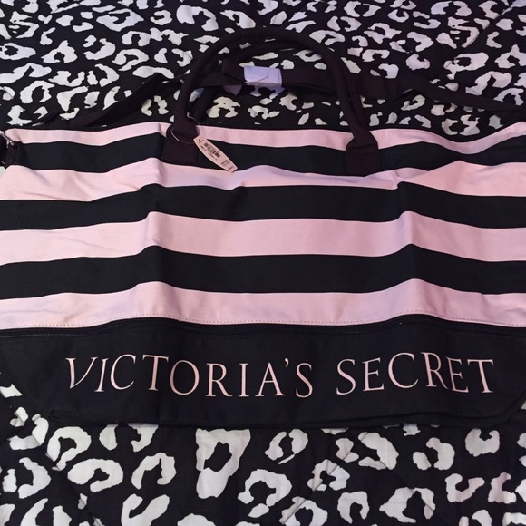 Victoria's Secret tote!