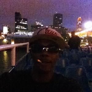 Meet your Posher, Raymond