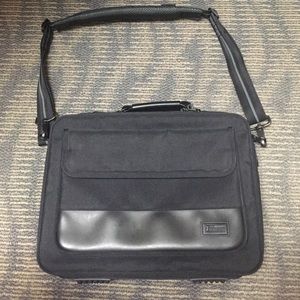 Laptop Computer Case with several compartments