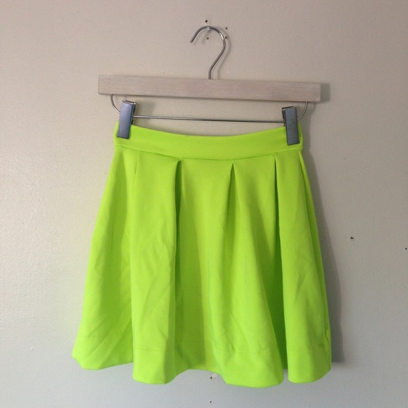 $10 flash sale: nasty gal lime mini skirt
