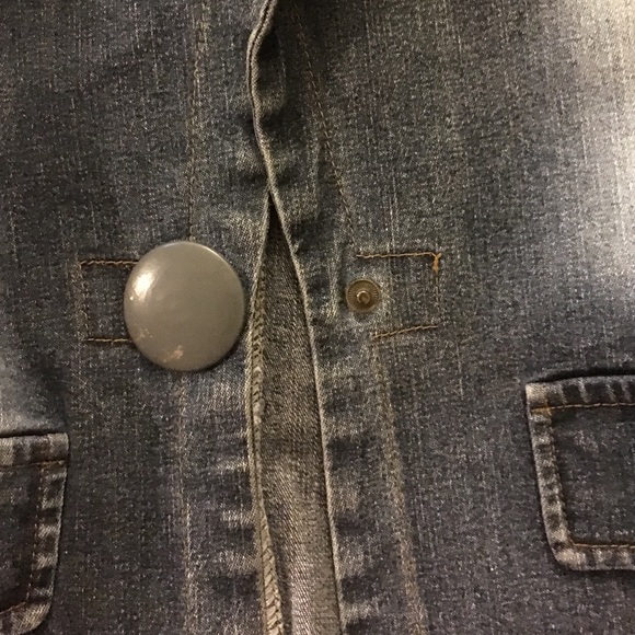 Denim jacket - Picture 3 of 4