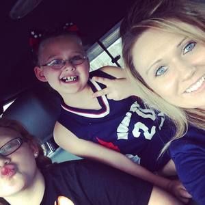 Meet your Posher, Elisha